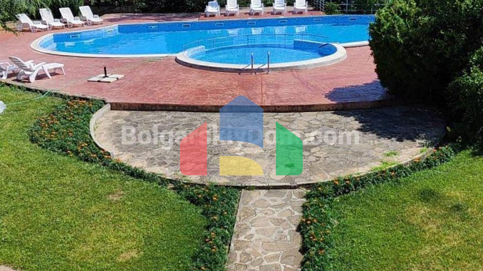 Будинок в Алмонд Хілл