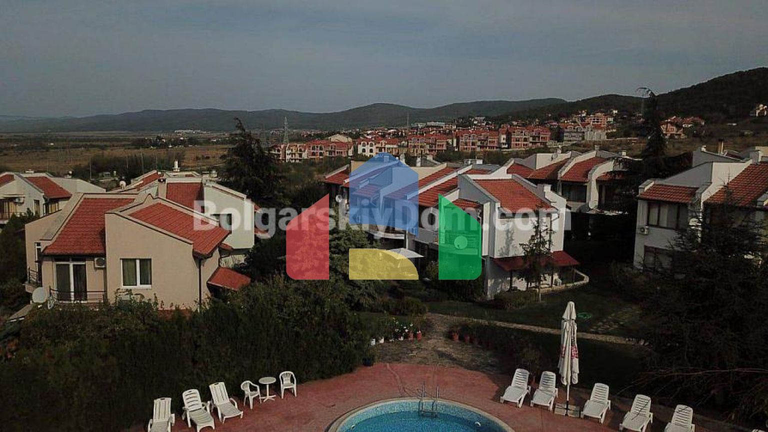 Будинок в Алмонд Хілл