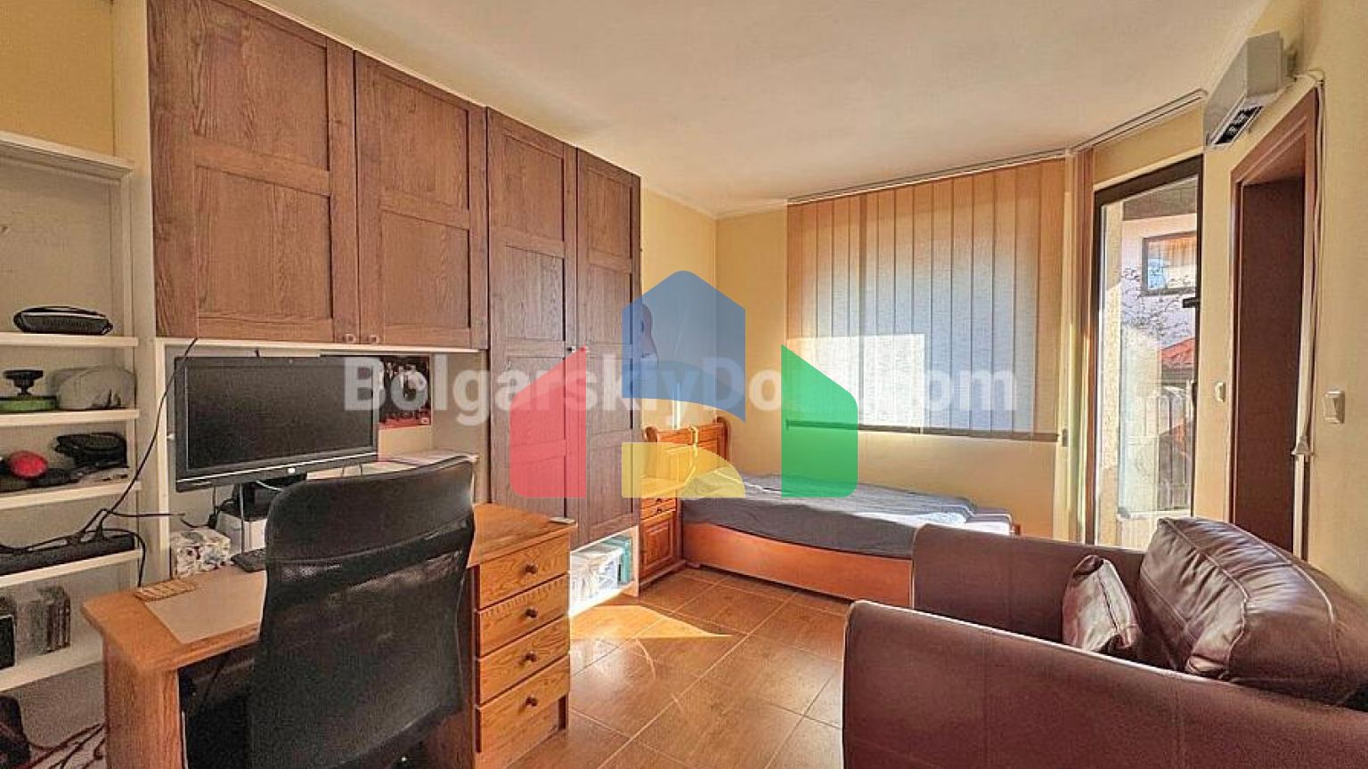 Трикімнатна квартира в Бей В'ю Віллас