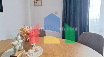 Двокімнатна квартира в Голден Ай