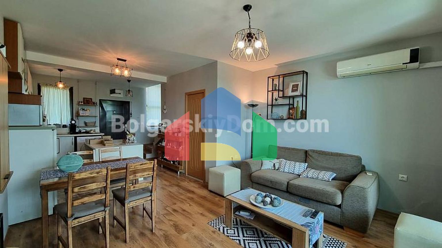 Таунхаус в Кошариці