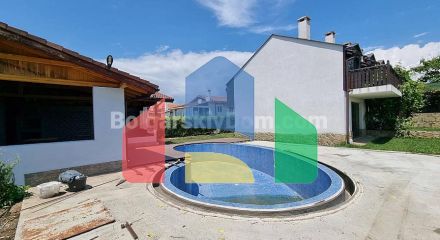 Таунхаус в Кошариці