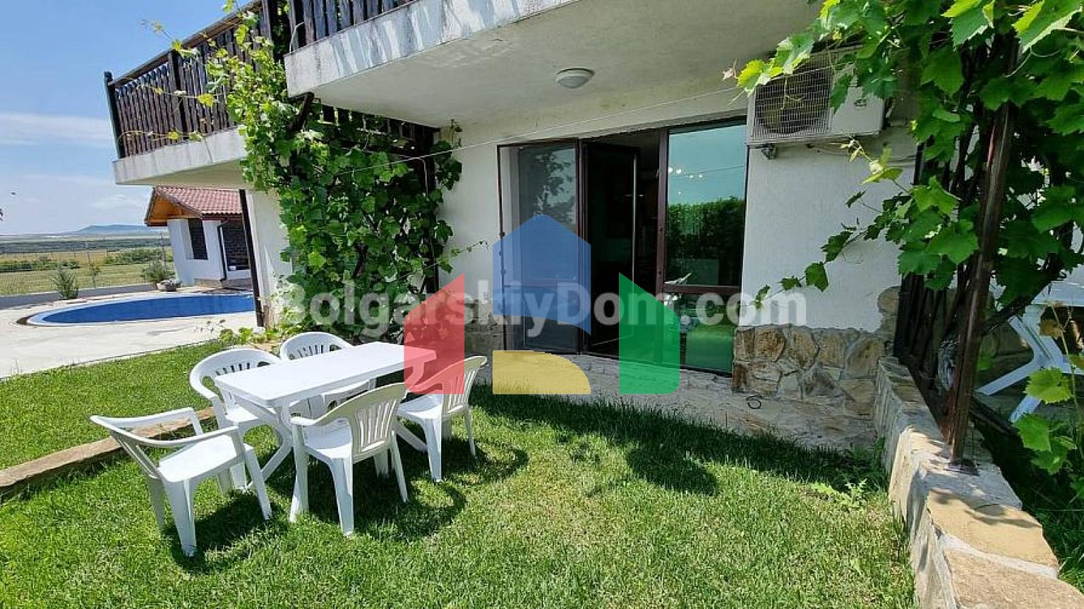 Таунхаус в Кошариці