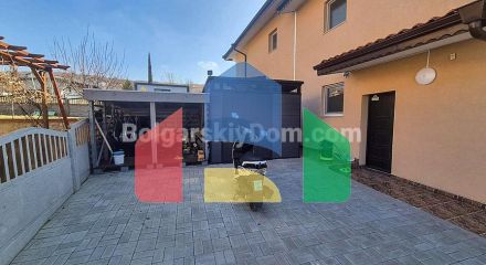 Приватний будинок в Кошариці
