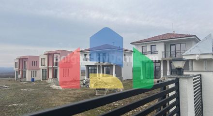 Котеджі в новому комплексі Сохо Вілідж