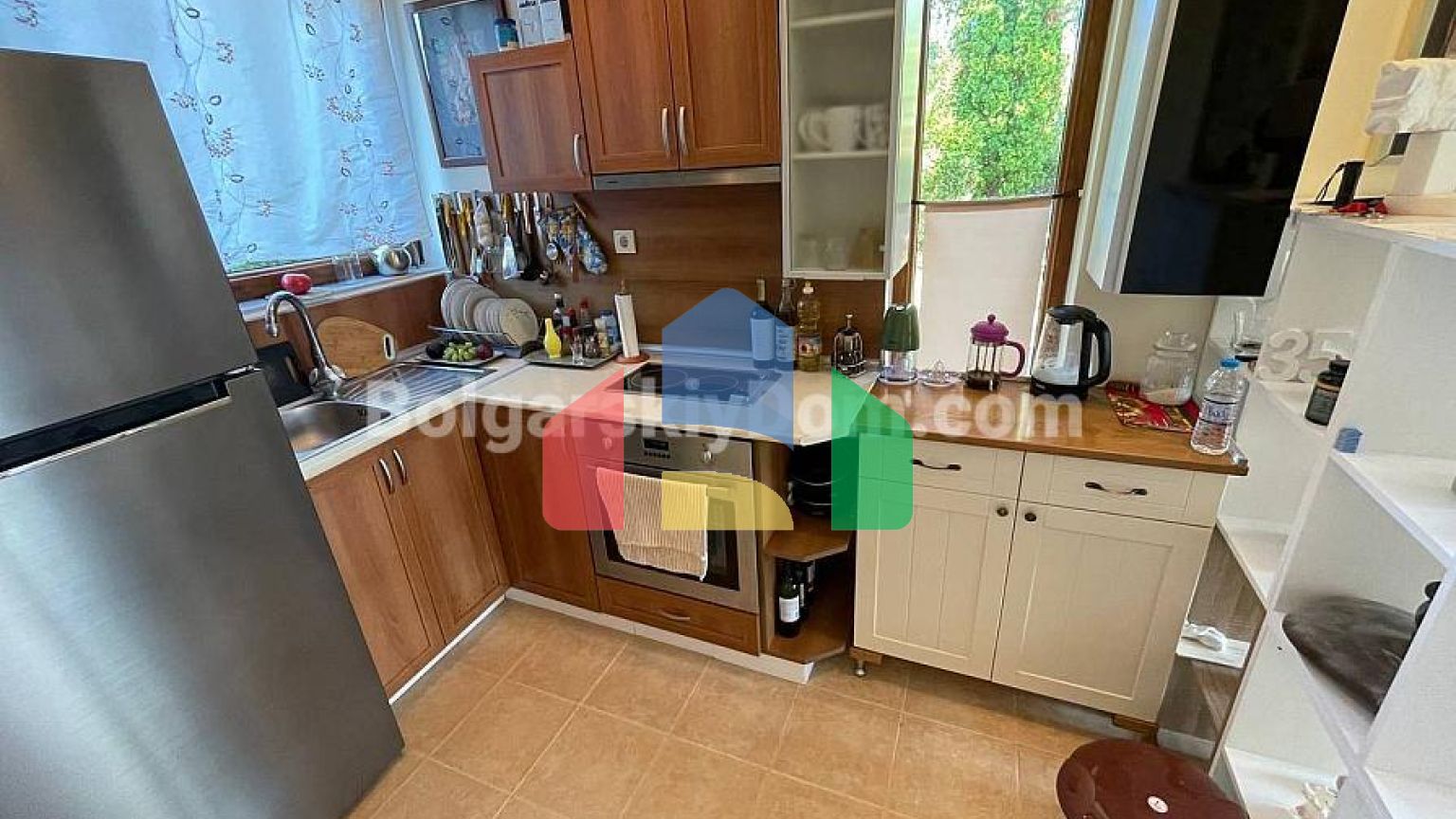 Будинок в Алмонд Хілл Віллас