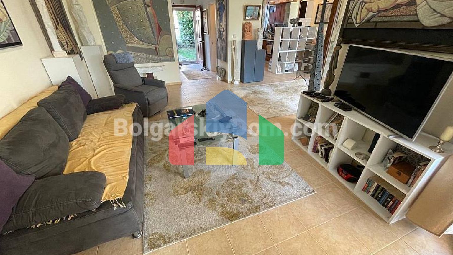 Будинок в Алмонд Хілл Віллас