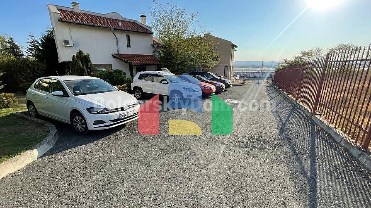 Будинок в Алмонд Хілл Віллас