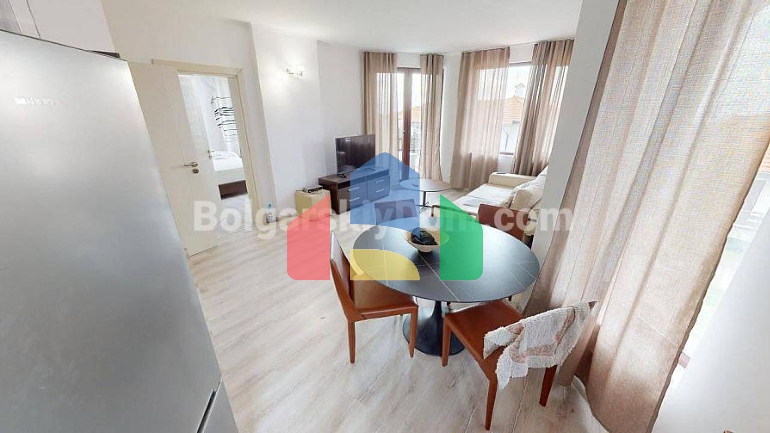 Трикімнатна квартира в Бей В'ю Віллас