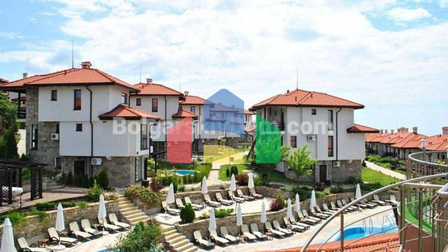 Трикімнатна квартира в Бей В'ю Віллас