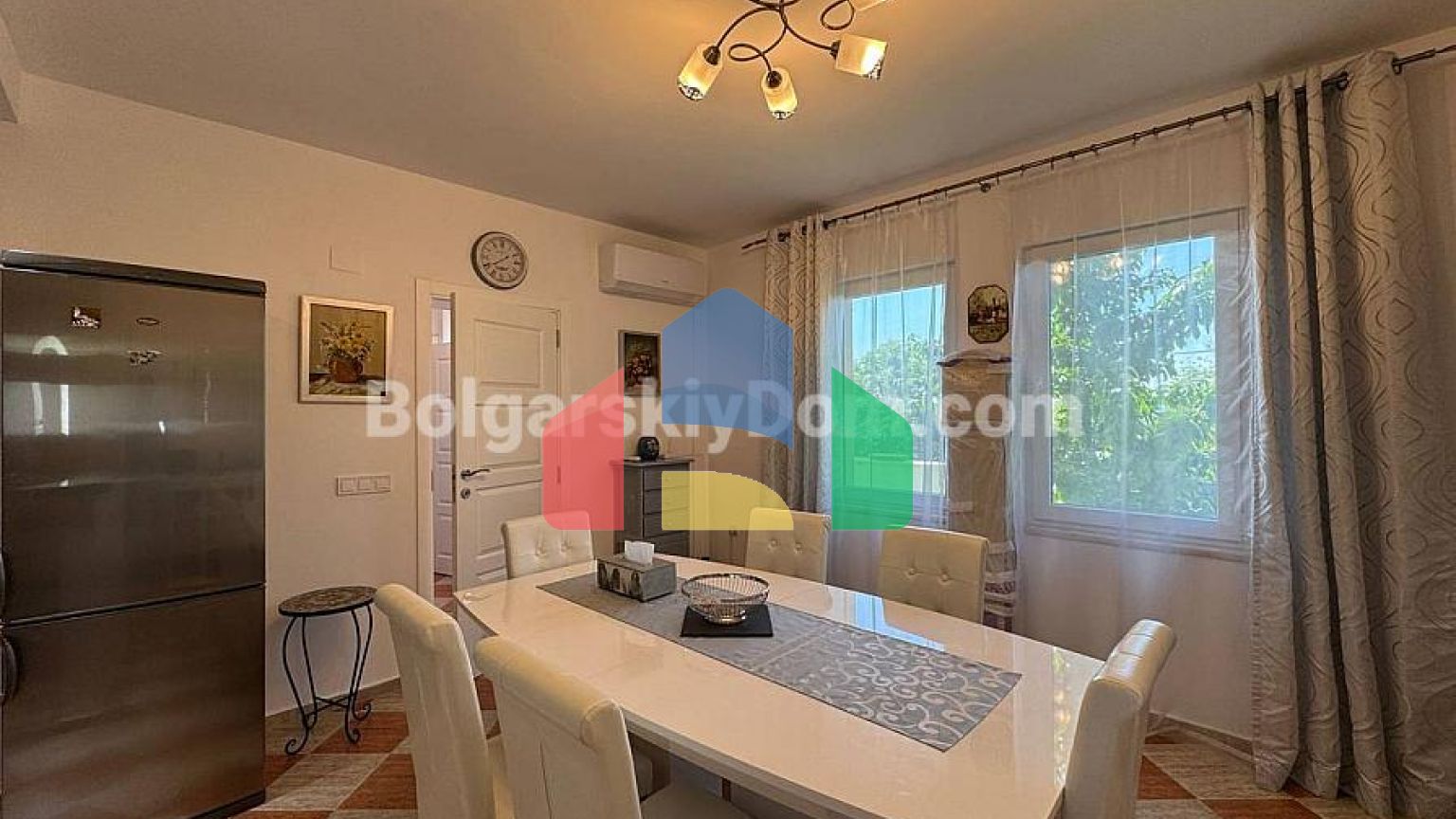 Двухэтажный дом в Кошарица