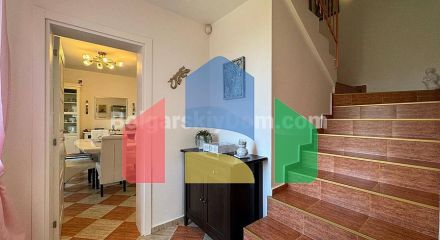 Двухэтажный дом в Кошарица