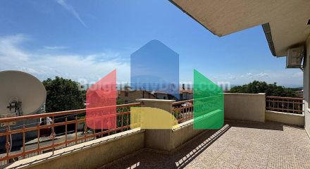 Двухэтажный дом в Кошарица