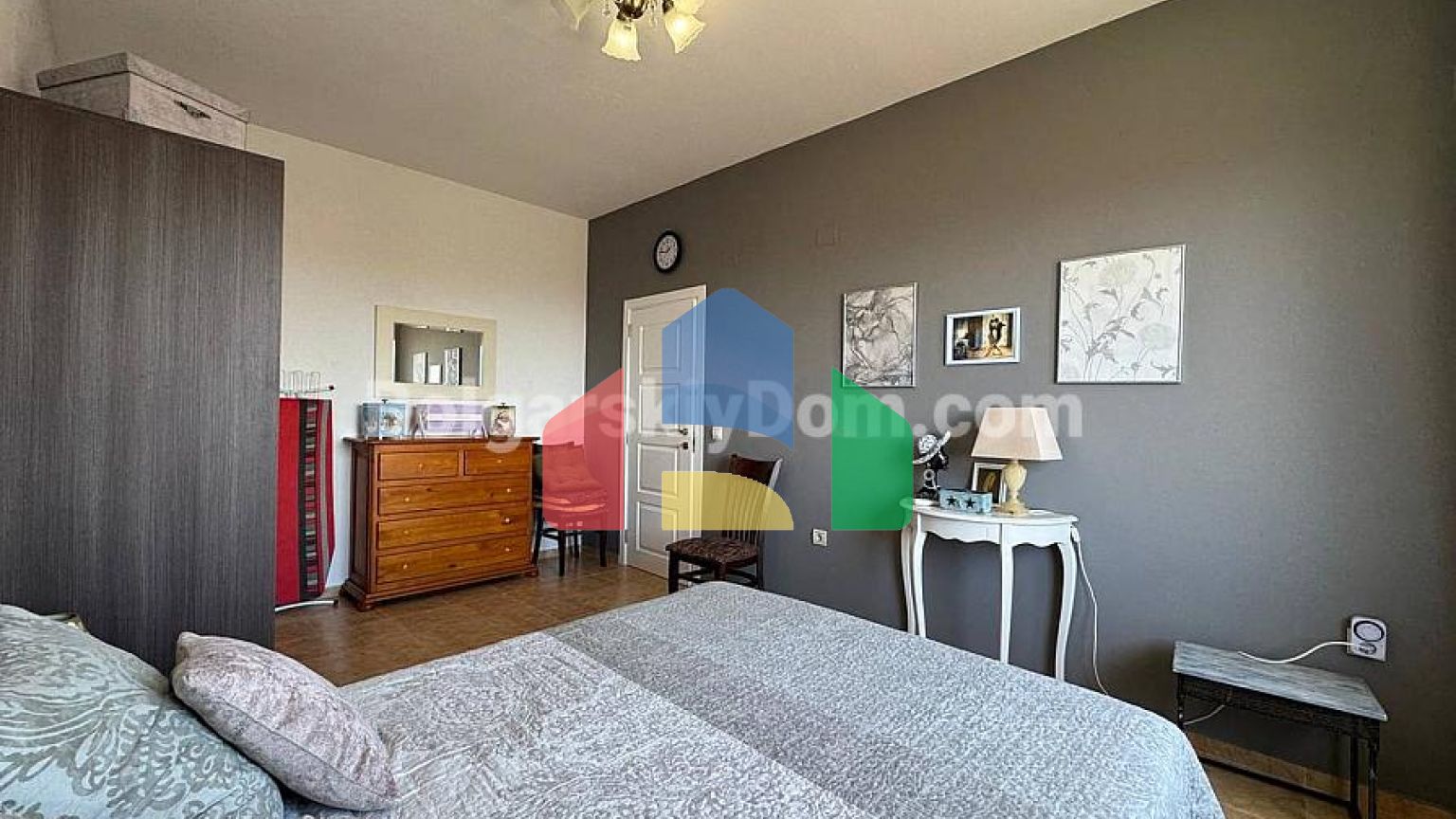 Двухэтажный дом в Кошарица