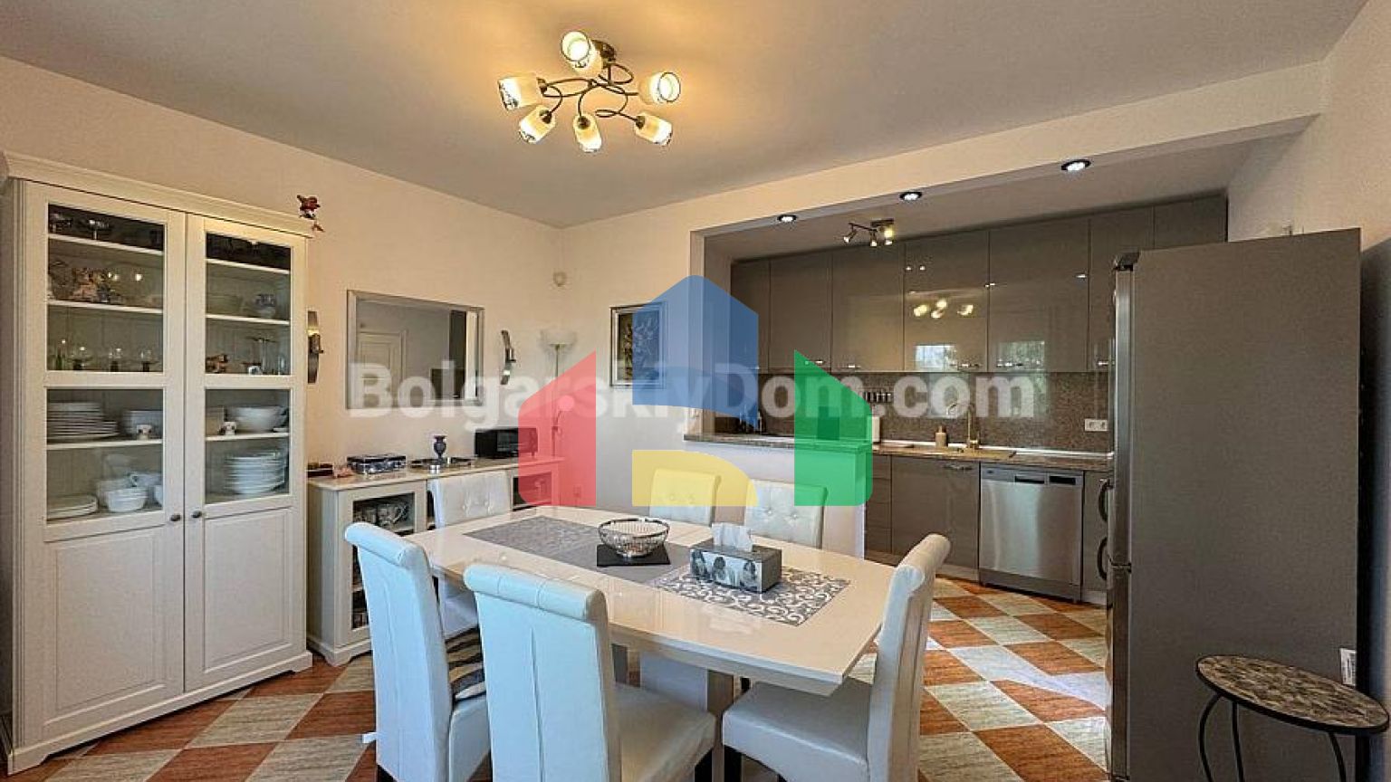 Двухэтажный дом в Кошарица