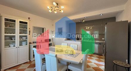 Двухэтажный дом в Кошарица