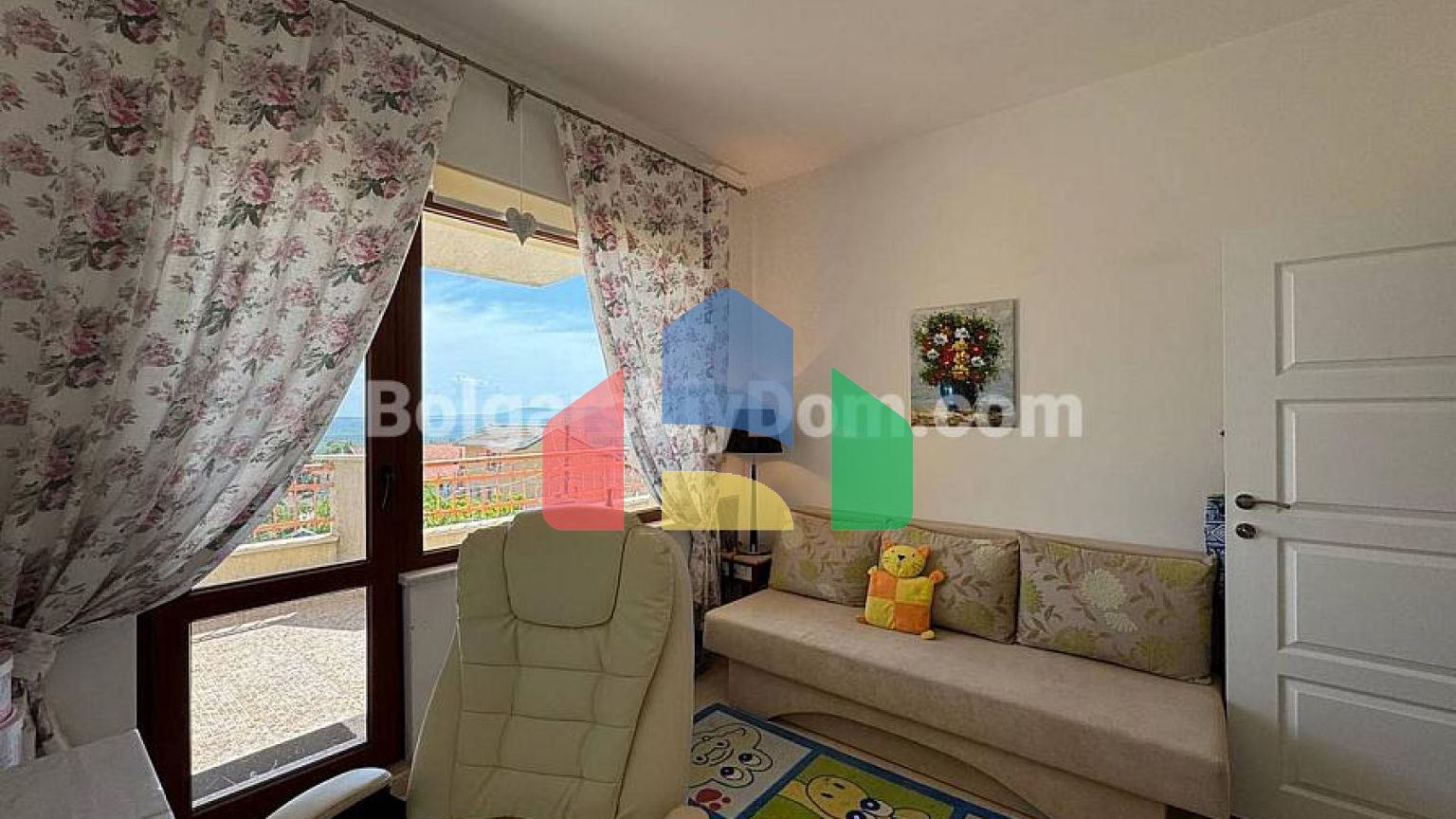 Двухэтажный дом в Кошарица