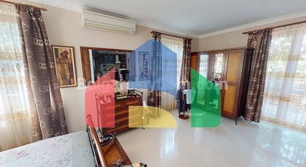 Дом в Кошарице