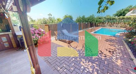 Дом в Кошарице