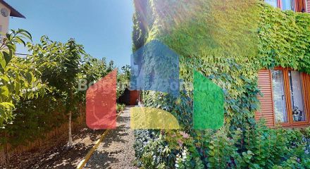 Дом в Кошарице