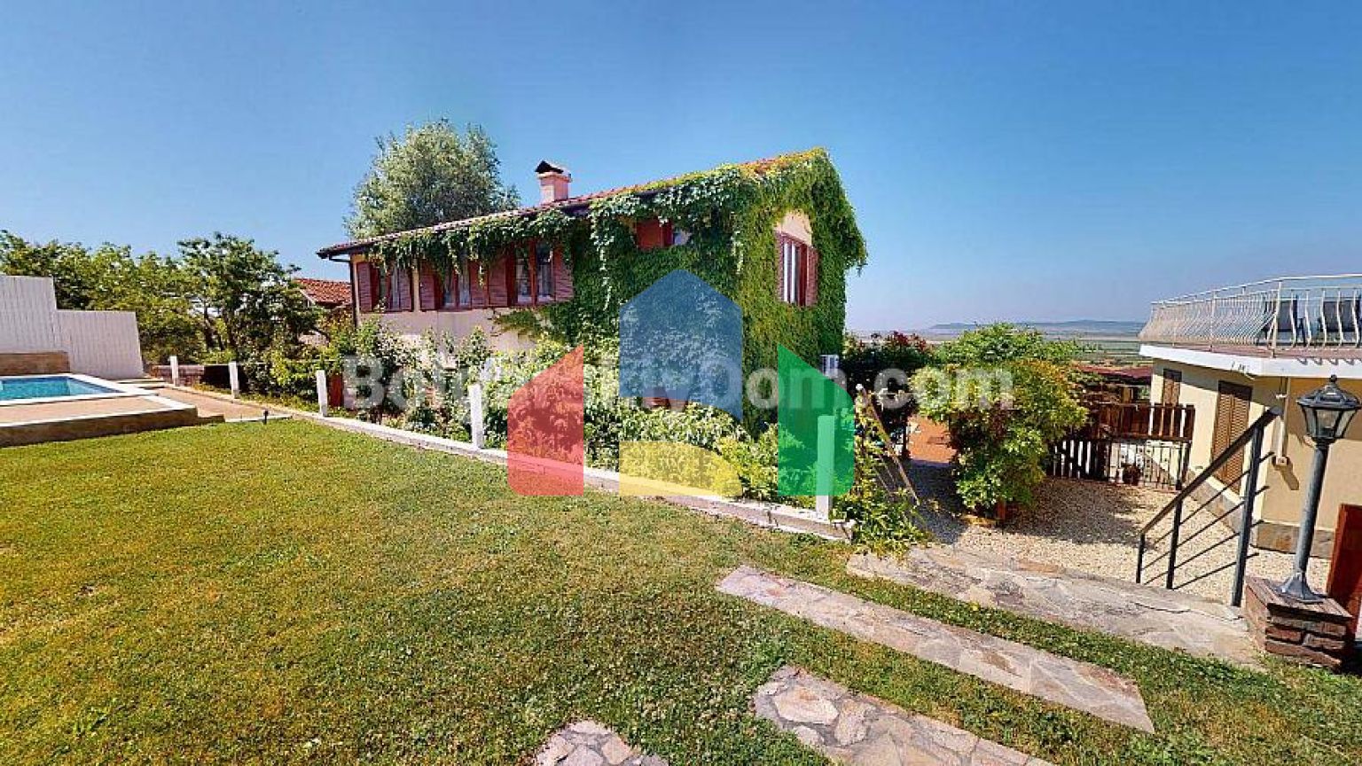 Дом в Кошарице