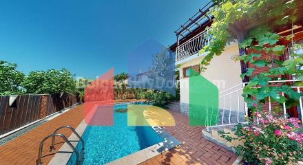 Дом в Кошарице