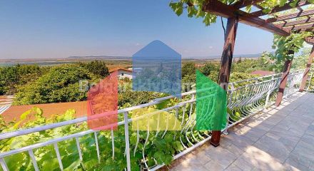 Дом в Кошарице