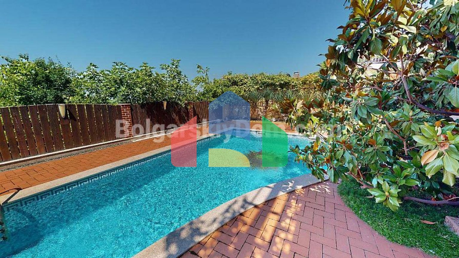 Дом в Кошарице