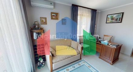 Дом в Кошарице