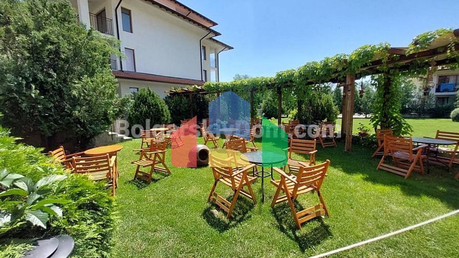 Двокімнатна квартира в Аркіті