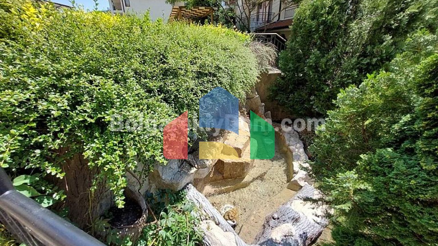 Двокімнатна квартира в Аркіті