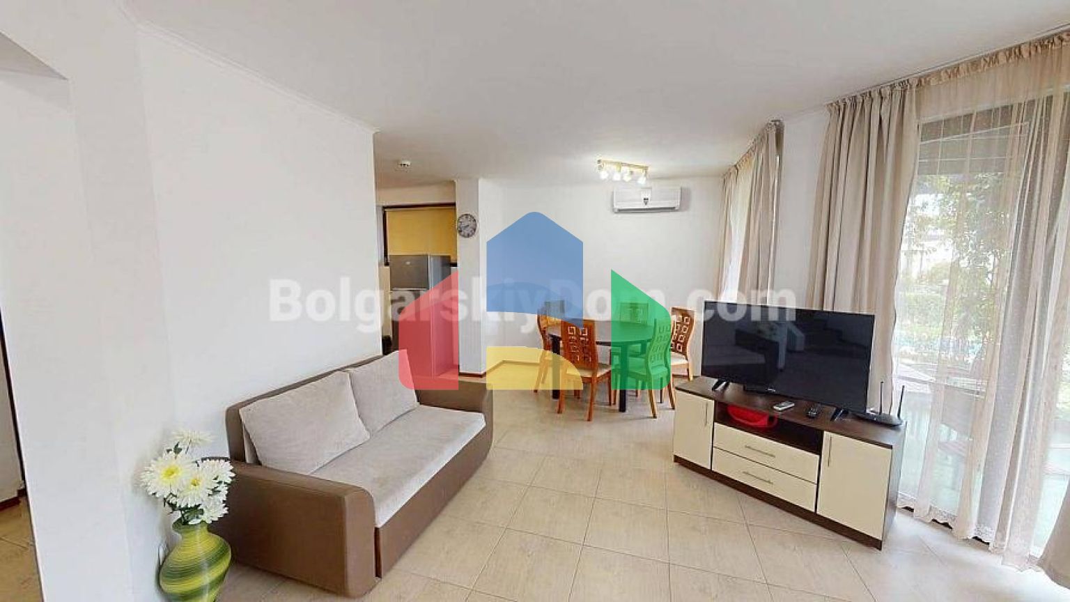 Чотирикімнатна квартира в Бей В'ю Віллас