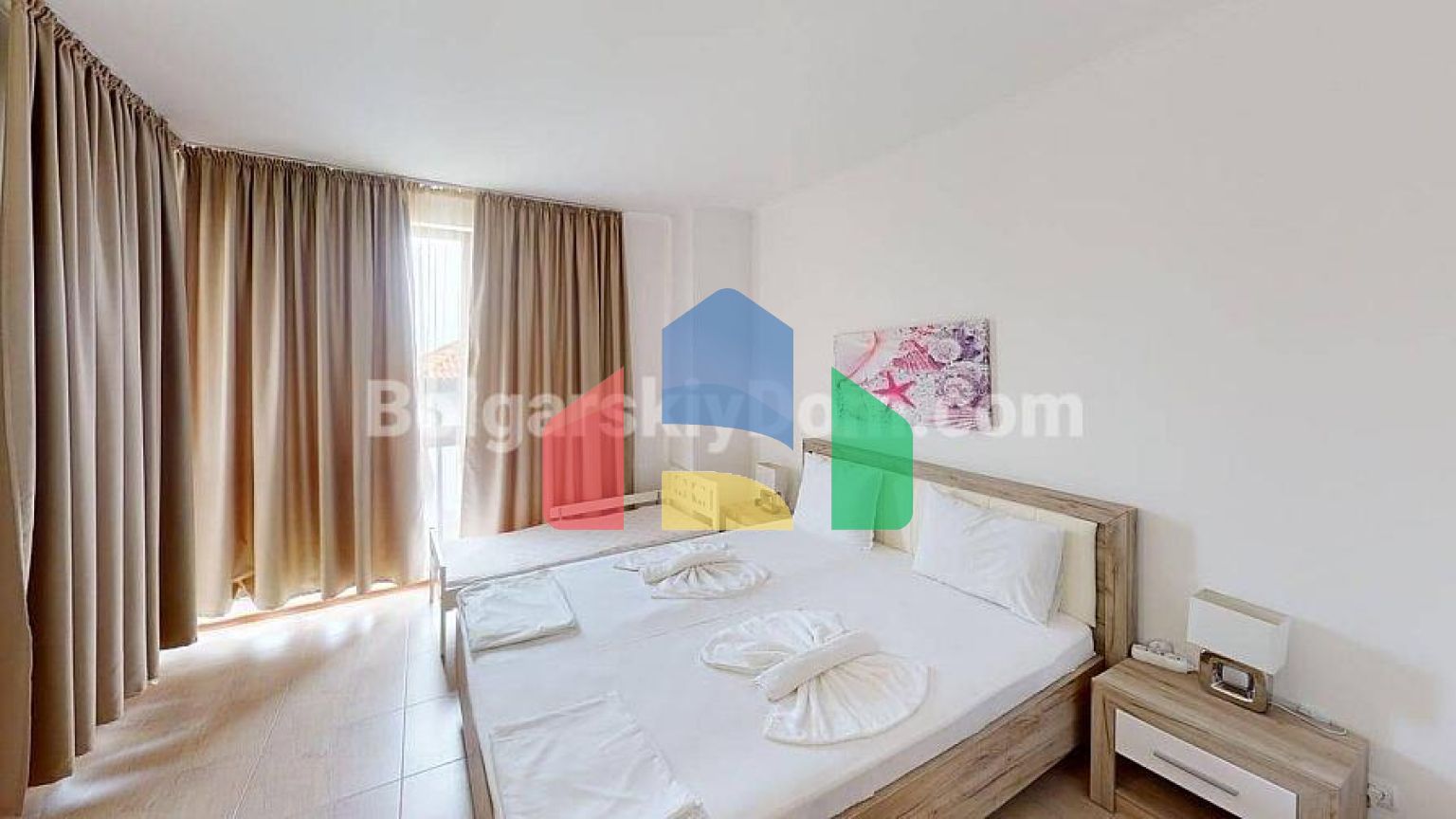 Чотирикімнатна квартира в Бей В'ю Віллас