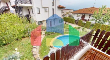 Чотирикімнатна квартира в Бей В'ю Віллас