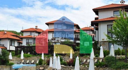 Чотирикімнатна квартира в Бей В'ю Віллас