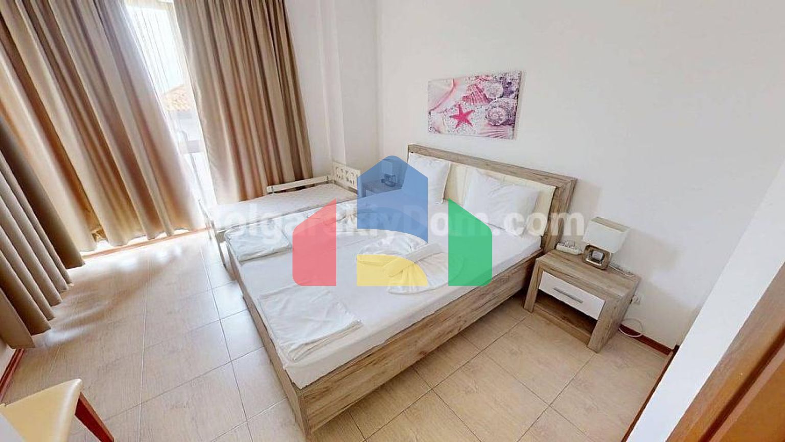 Чотирикімнатна квартира в Бей В'ю Віллас