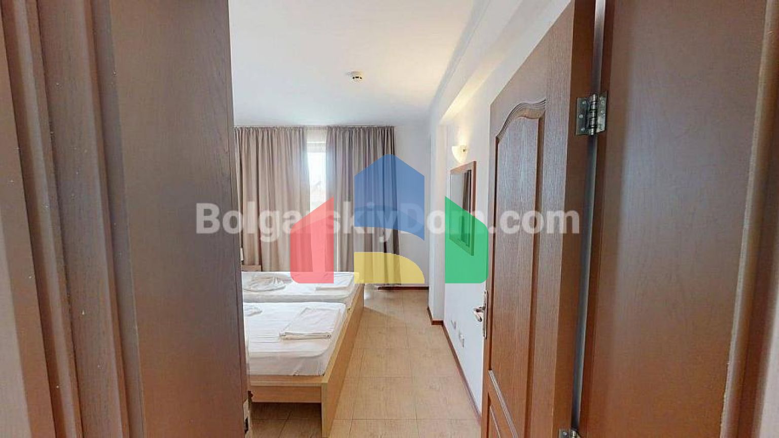 Чотирикімнатна квартира в Бей В'ю Віллас