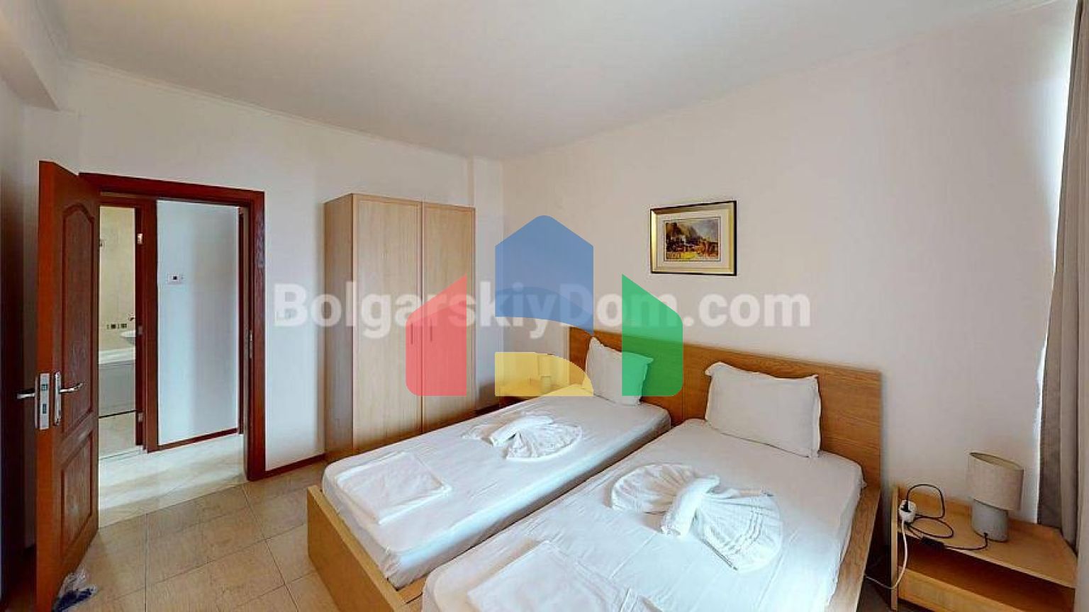 Чотирикімнатна квартира в Бей В'ю Віллас