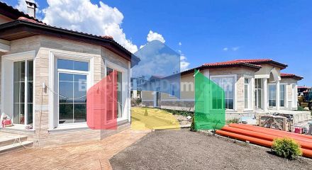 Таунхаусы и виллы в элитном комплексе