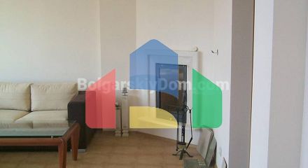 Будинок в Алмонд Хілл Віллас