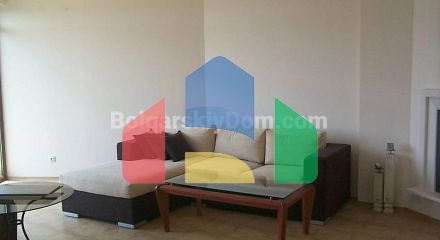 Будинок в Алмонд Хілл Віллас