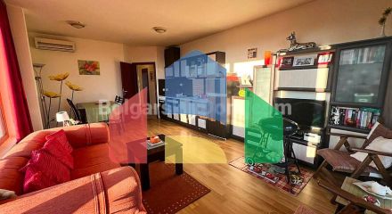 Чотирикімнатна квартира в Санні Хаус