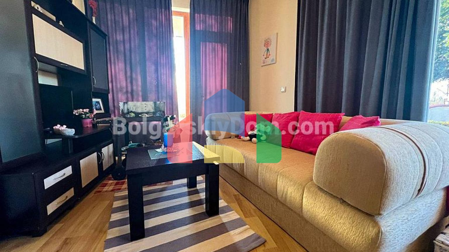 Чотирикімнатна квартира в Санні Хаус