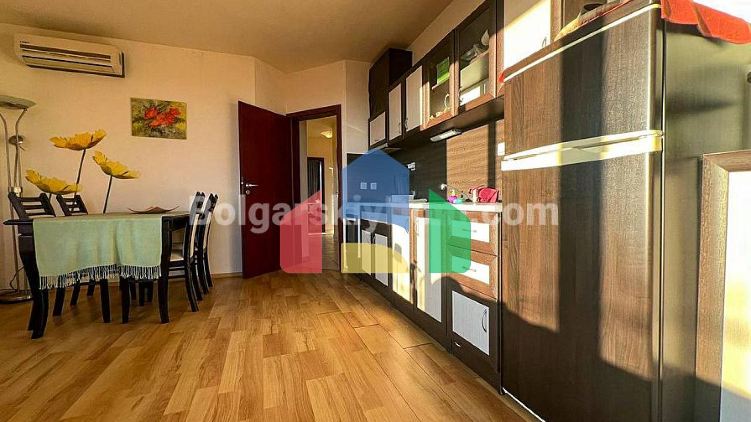 Чотирикімнатна квартира в Санні Хаус