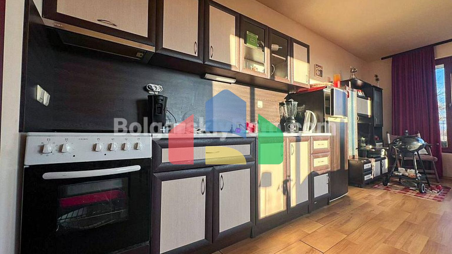 Чотирикімнатна квартира в Санні Хаус