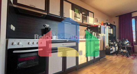 Чотирикімнатна квартира в Санні Хаус