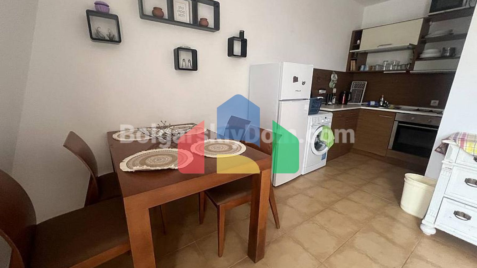 Трикімнатна квартира в Несебр В'ю