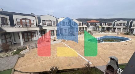 Трикімнатна квартира в Несебр В'ю