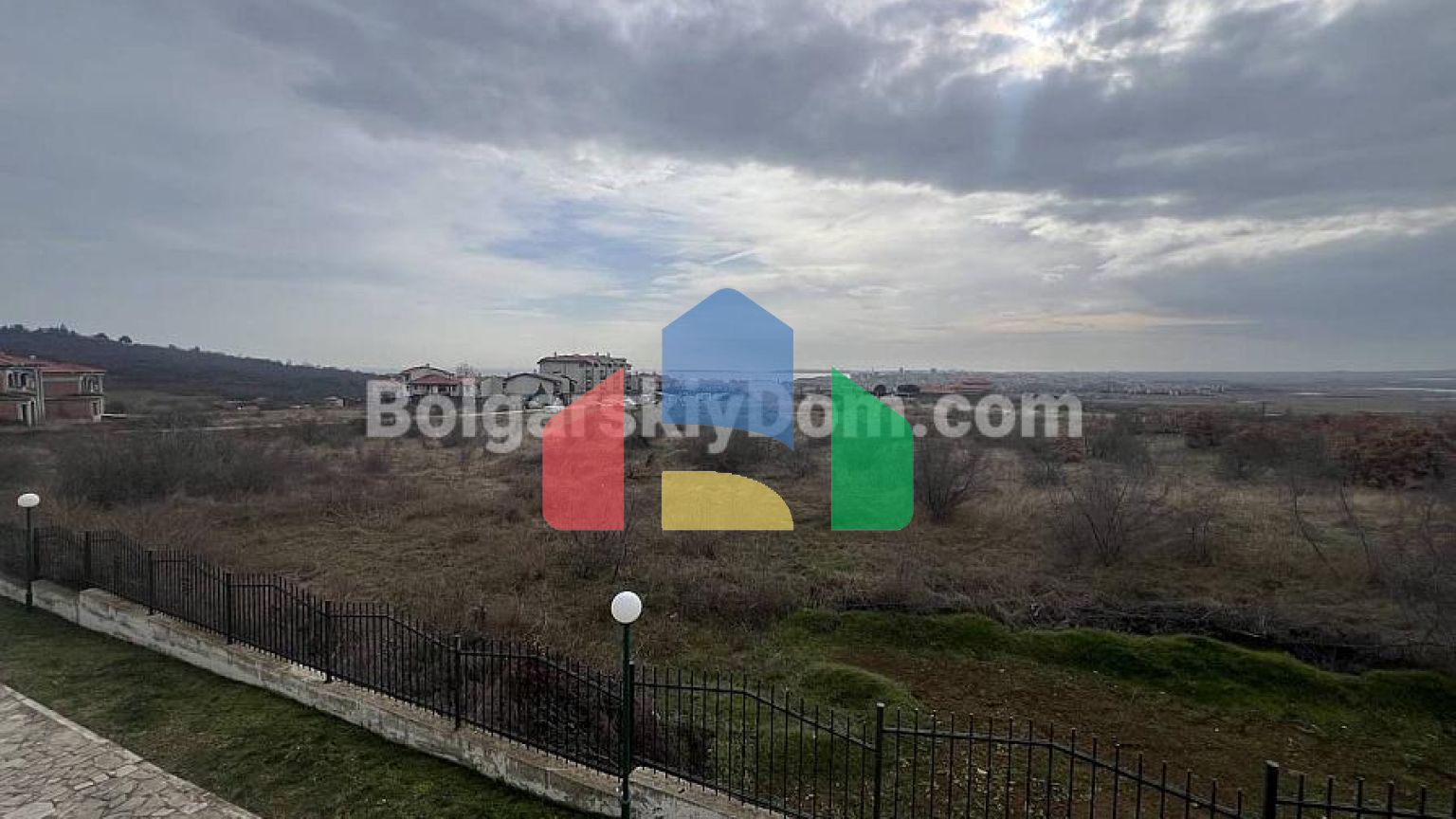 Трикімнатна квартира в Несебр В'ю