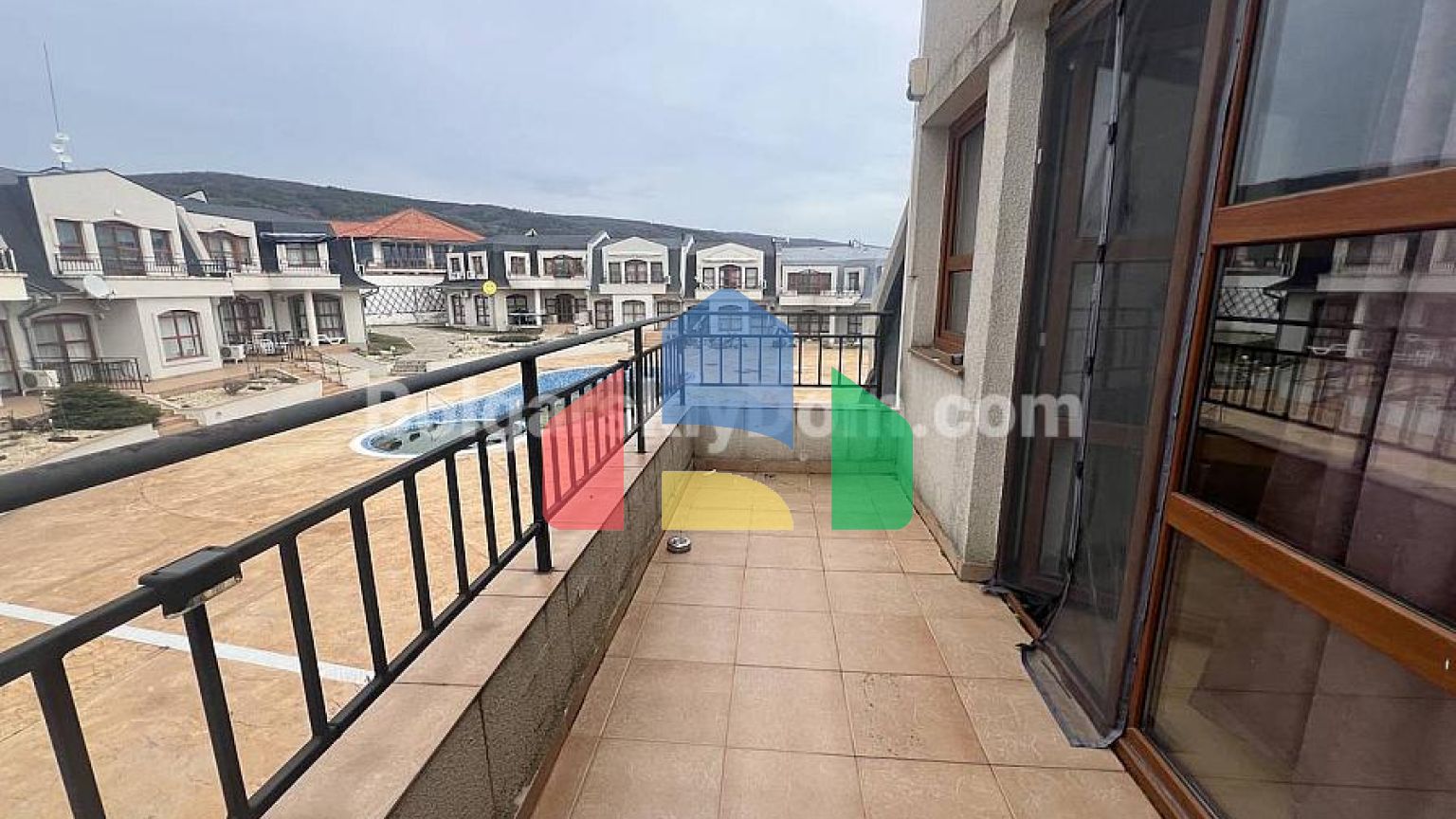 Трикімнатна квартира в Несебр В'ю